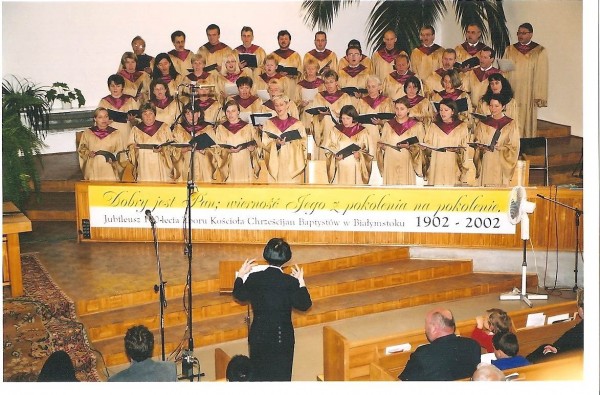 Udział chóru w uroczystościach 100-lecia Zboru 2002, dyr. Ligia Hnidec